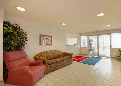 Econo Lodge West Lafayette Interior photo
